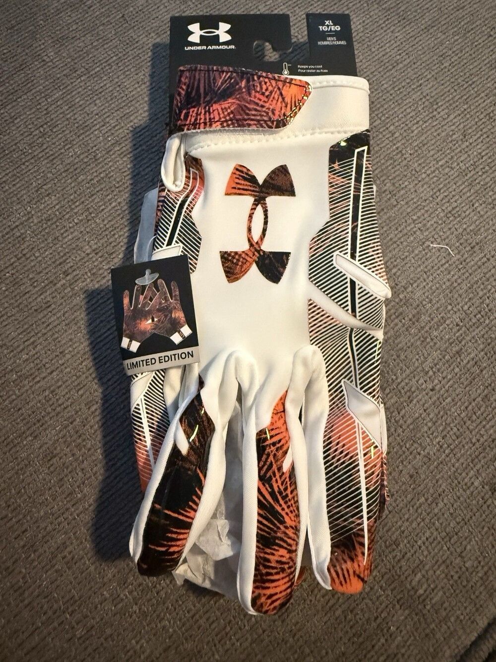 Under Armour UA F8 Football Gloves XL Limited Edition Palm Tree GlueGrip New